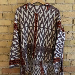 Cozy Patterned Hooded Sweater
